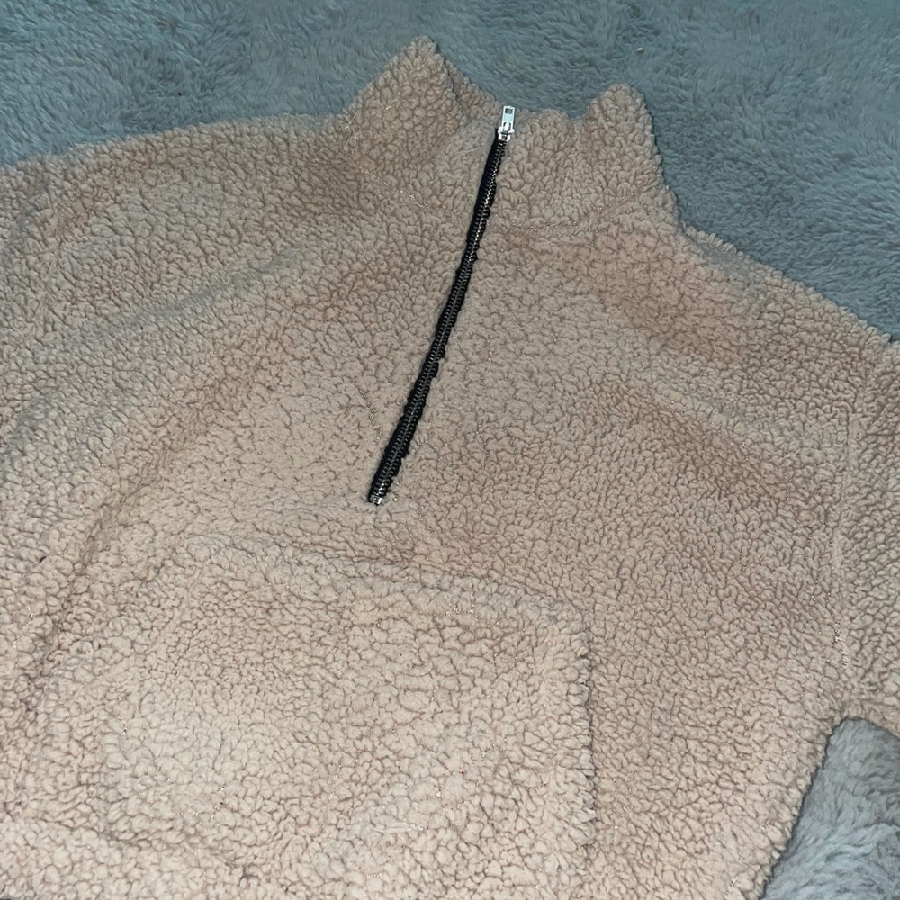 Cropped Crew Neck